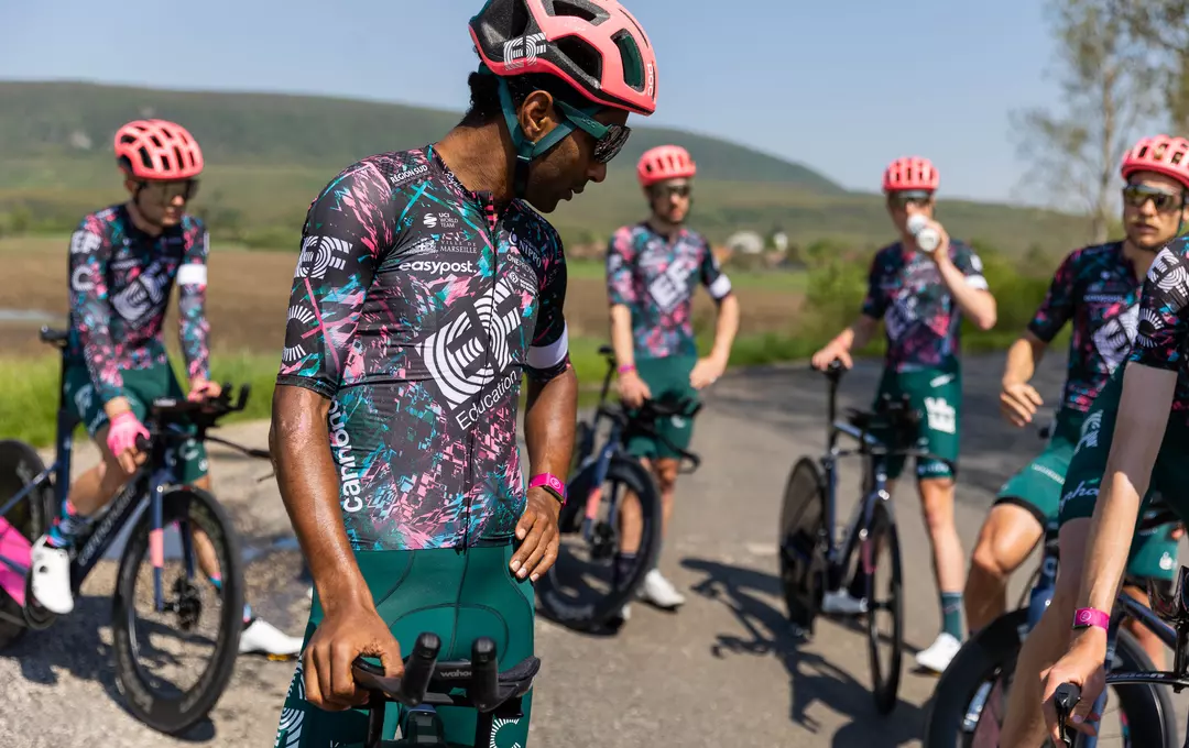 maillot_ef_education_easypost_giro_5