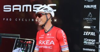 Image de l'article Nouveau design pour les casques d’Arkéa-Samsic sur le Tour de France