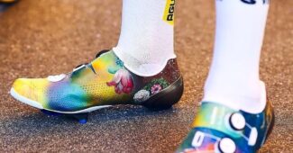 Image de l'article Wout Van Aert personnalise ses chaussures Shimano du Tour de France 2022