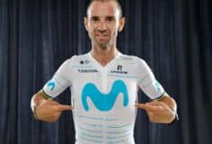 Image de l'article L'équipe Movistar dédie son maillot de la Vuelta à Alejandro Valverde