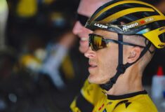 Image de l'article Jumbo-Visma portera des lunettes Oakley jusqu’en 2026