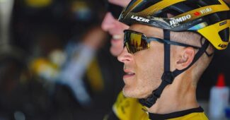 Image de l'article Jumbo-Visma portera des lunettes Oakley jusqu’en 2026