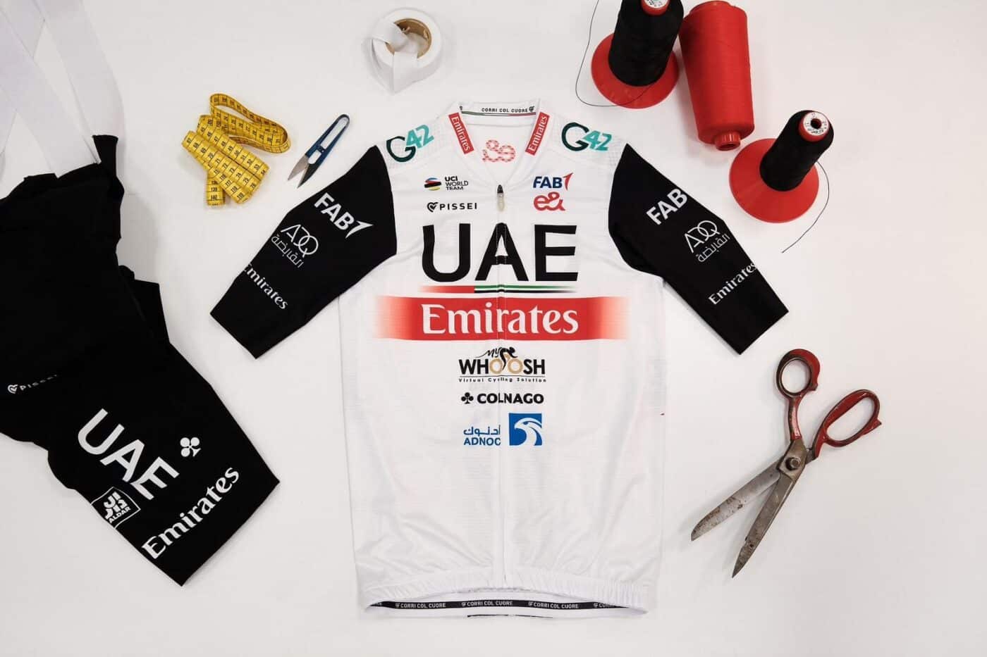 UAE Team Emirates nouveau maillot 2023