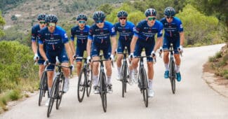 Image de l'article Groupama – FDJ : les équipements des coureurs en 2023