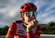 Image de l'article Trek Segafredo roulera avec des lunettes 100%