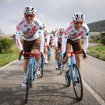AG2R Citroën Team : les équipements des coureurs en 2023