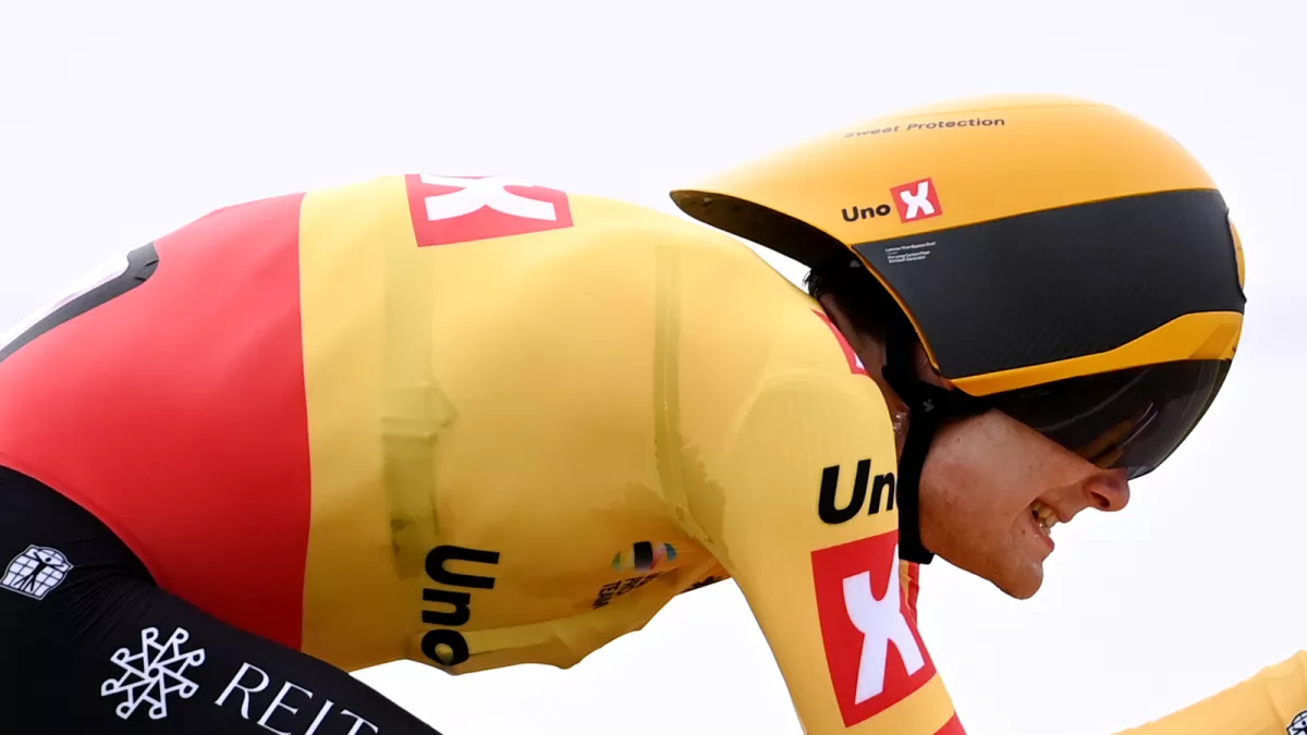 Casque contre la montre uno x tour de france