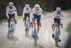 Image de l'article AG2R Citroën Team : un cuissard spécial pour les Strade Bianche