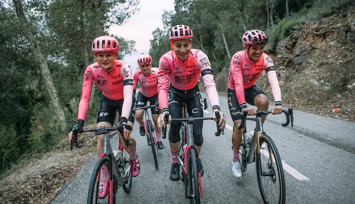 evolution maillots ef education