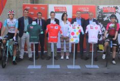 Image de l'article La Vuelta dévoile les maillots distinctifs de l’épreuve féminine