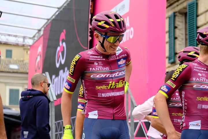 maillot team corratec selle italia giro 2023