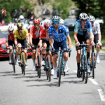 Pourquoi le maillot de meilleur grimpeur est bleu sur le Dauphiné ?