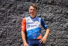 Image de l'article Israël-Premier Tech dévoile son maillot pour le Tour de France 2023