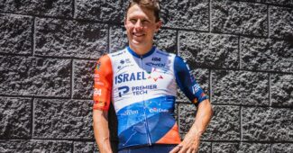 Image de l'article Israël-Premier Tech dévoile son maillot pour le Tour de France 2023