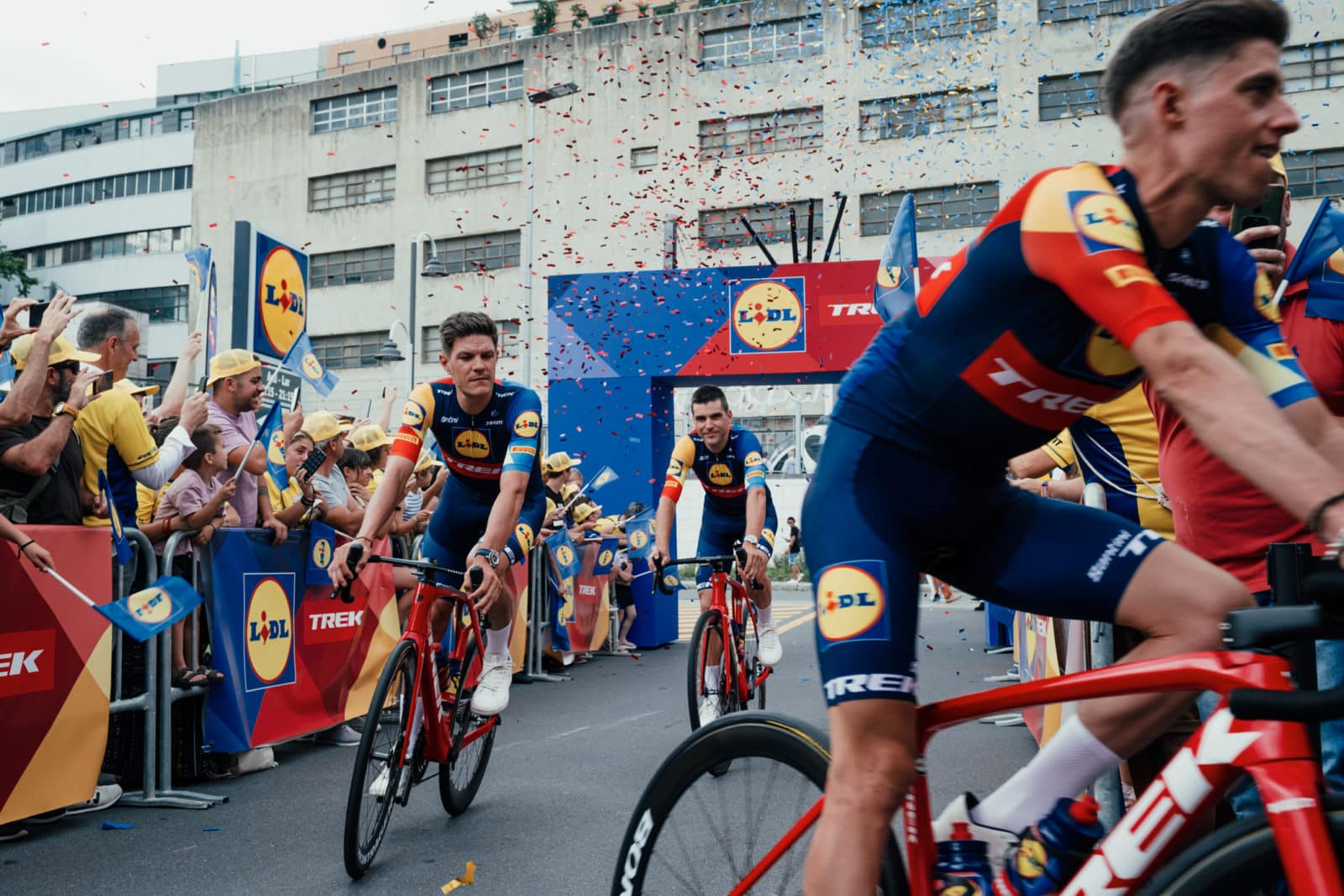 trek segafredo lidl maillot 2023
