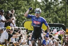 Image de l'article Quel est ce bracelet porté par les coureurs du Tour de France ?