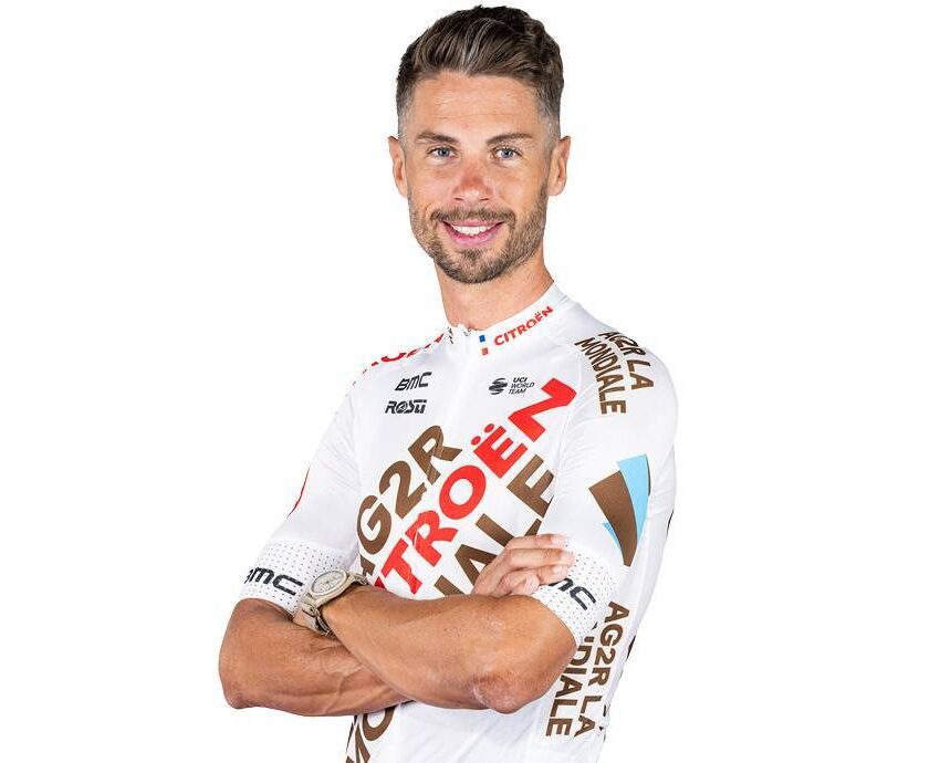 maillot ag2r citroen vuelta 2023