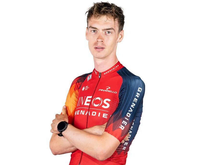 maillot ineos grenadiers vuelta 2023