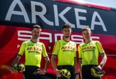 Image de l'article Pourquoi Arkéa-Samsic va porter un maillot jaune fluo sur la Vuelta ?