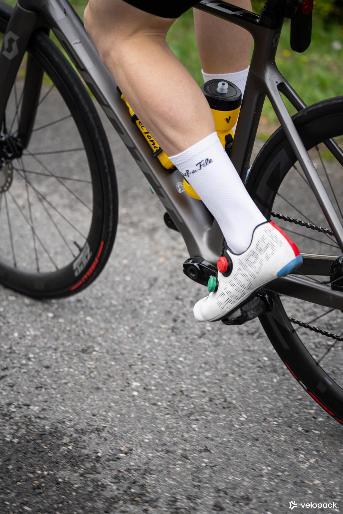 Pourquoi les cyclistes se rasent les jambes