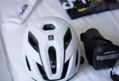 Image de l'article Test du casque Oakley ARO 5 Race Mips