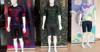 Image de l'article Santini célèbre La Vuelta 2023 avec trois maillots spéciaux