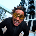 Oakley dévoile deux nouveaux modèles de lunettes