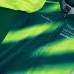 L’équipe de F1 Aston Martin sort son maillot de cyclisme