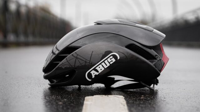 Casque vélo top aérodynamique