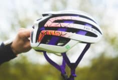 Image de l'article La FDJ SUEZ porte un casque unique lors de Liége-Bastogne-Liège 2024