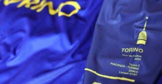 Image de l'article Santini rend hommage à Turin et au Tour de France 2024 avec un maillot spécial
