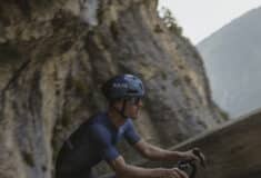 Image de l'article Kask lève le voile sur son dernier casque aérodynamique qui recouvre les oreilles