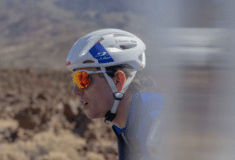 Image de l'article Découvrez le nouveau casque Julbo Finisher Evo de la Groupama-FDJ sur le Tour de France
