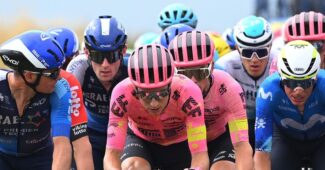 Image de l'article Découvrez le casque Cytal Carbon, le nouveau casque de POC utilisé par EF Education