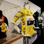 D’où viennent les couleurs des maillots distinctifs des Grands Tours ?