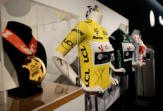 Image de l'article D’où viennent les couleurs des maillots distinctifs des Grands Tours ?