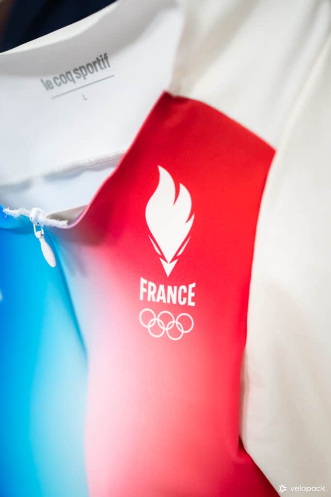 Maillot T-shirt Volontaire JO Paris 2024. Taille L
