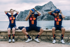 Image de l'article Lazer nouveau partenaire casque de la Team PICNIC - POSTNL