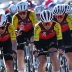Pourquoi les cyclistes portent un brassard vert en Espagne ?