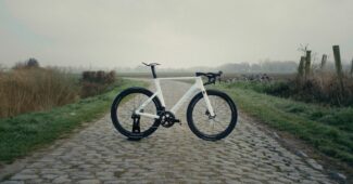 Image de l'article Canyon Aeroad CFR Tensor : le même vélo que Van der Poel pour 10 599€