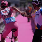 Pourquoi il y a un dossard bleu sur le Giro 2025 ?
