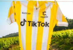 Image de l'article Le collectif velopack lance sa saison 3 avec un maillot inédit signé Matchy Cycling
