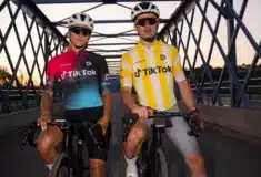 Image de l'article Les deux maillots de la TikTok Cycling Race, créés par velopack