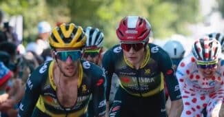 Image de l'article Pourquoi Van Aert et Vingegaard refusent de porter les casques jaunes sur le Tour de France ?