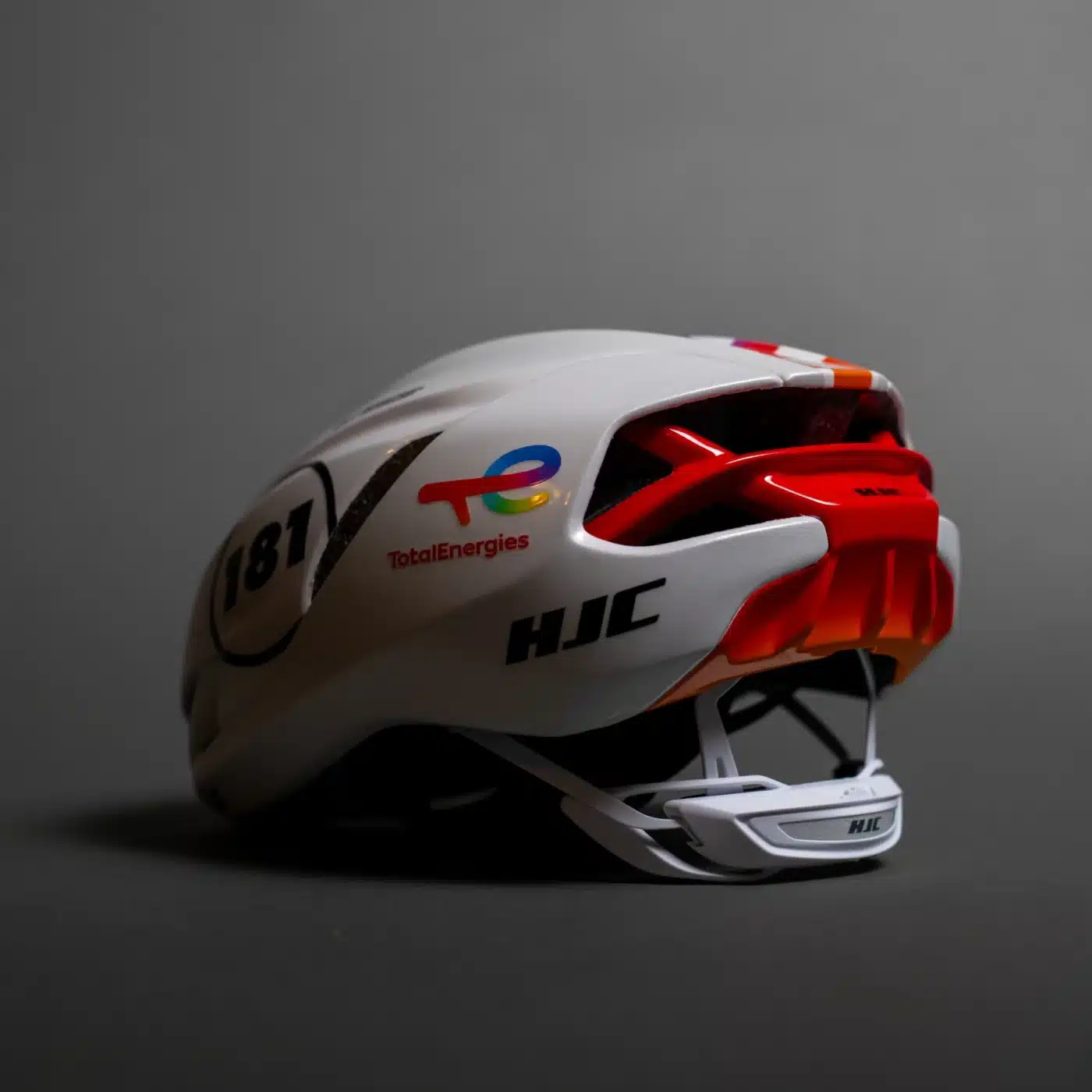 casque totalenergies tour de france 2025 hjc
