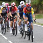 Julien Bernard teste un mystérieux prototype de chaussures Trek à lacets sur la Vuelta 2025
