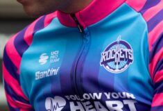 Image de l'article Unibet Tietema Rockets dévoile un maillot 2026 avec la présence d’un supporter