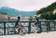 Image de l'article Quand le cyclisme rencontre le football : Matchy s’allie au GF38