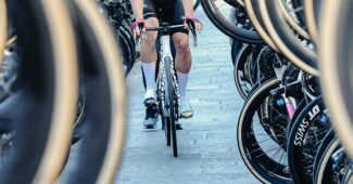 Image de l'article Orbea rend hommage à Elia Viviani avec un vélo Orca Aero unique