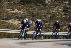 Image de l'article Israel–Premier Tech devient NSN Cycling Team et adopte une tenue provisoire